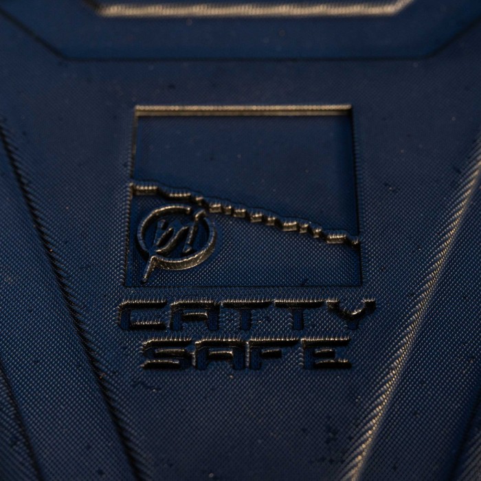 Preston Hardcase Catty Safe Close Up