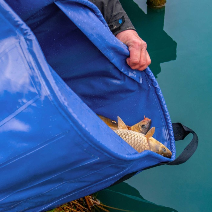 Preston Heavy Duty Fishing Weigh Bag In Use 2