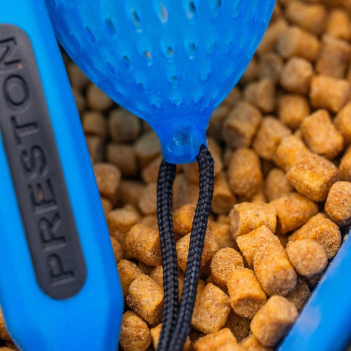 Preston Large Dura Slip Catapult 1