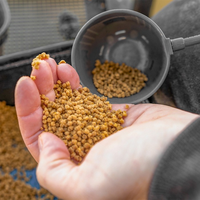 Preston Pole Kup Set In Use 1