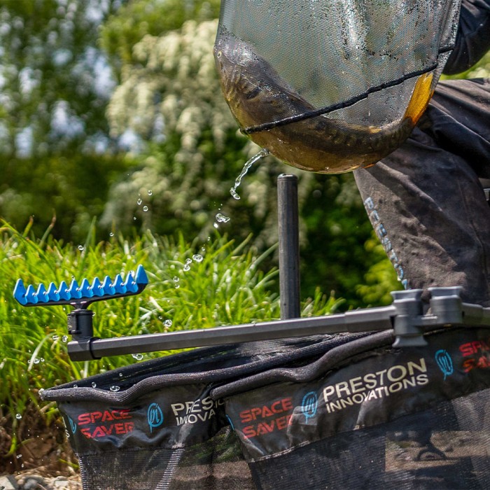 Preston Space Saver 360 Feeder Arm In Use 8