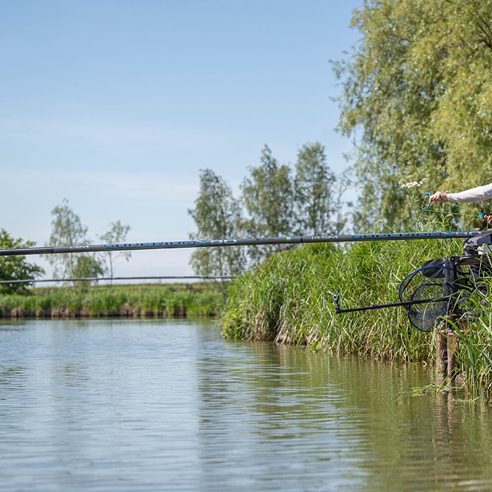 Preston Superium X90 16m Pole In Use 3