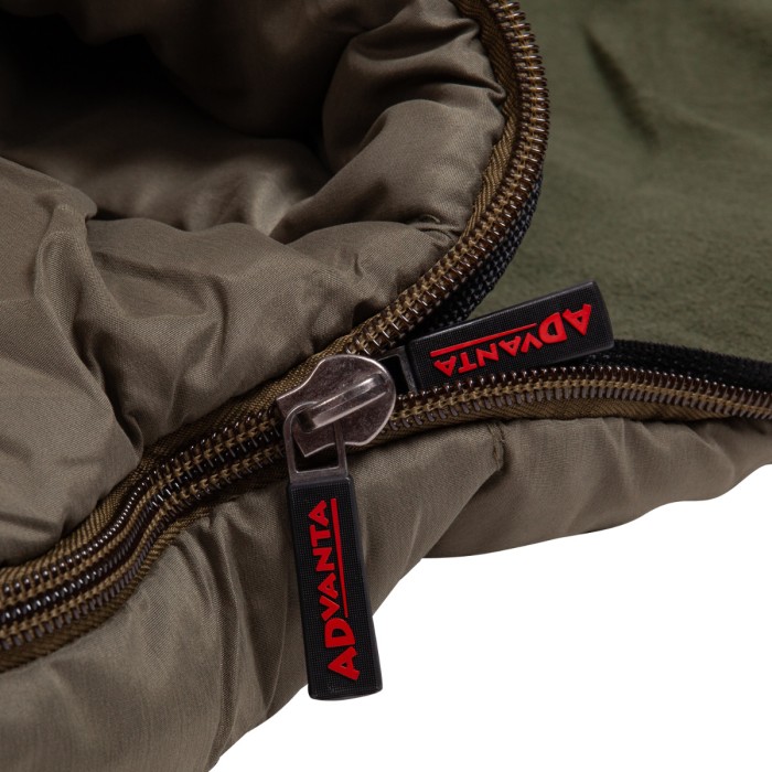 Advanta Protector 4 Season Sleeping Bag zips