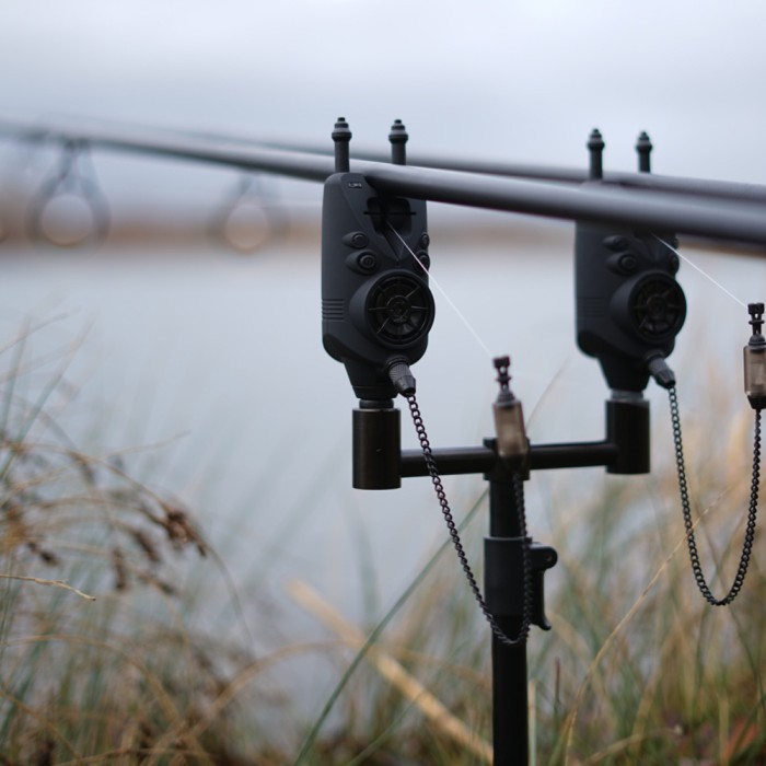 Nash R4 Bite Alarm Presentation Set In Use 12