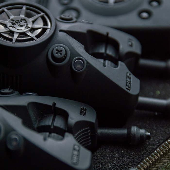 Nash Siren R4 2-Rod Fishing Bite Alarm Presentation Set In Use 7