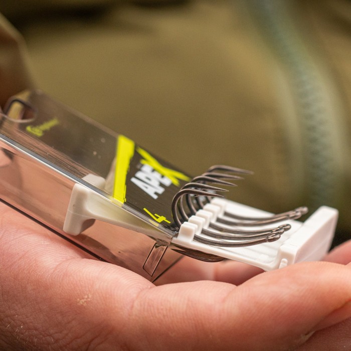 RidgeMonkey Ape-X Curve Hooks Barbed IN Use  3