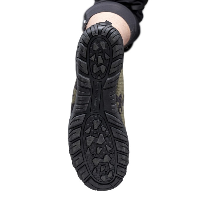 RidgeMonkey APEarel Dropback Aqua Shoes Camo 2