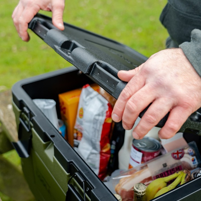 RidgeMonkey Compact CoolaBox 50L In Use 1