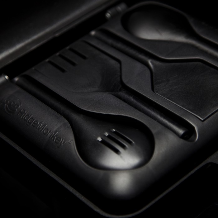 RidgeMonkey Deep Fill Sandwich Toaster XL with utensil MK2 6