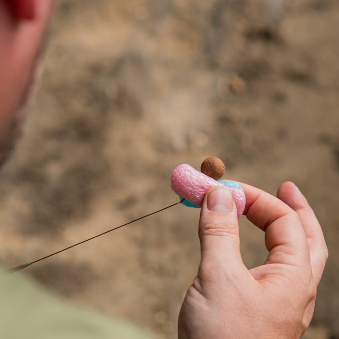 RidgeMonkey Disperse Foam Nuggets Session Pack In Use