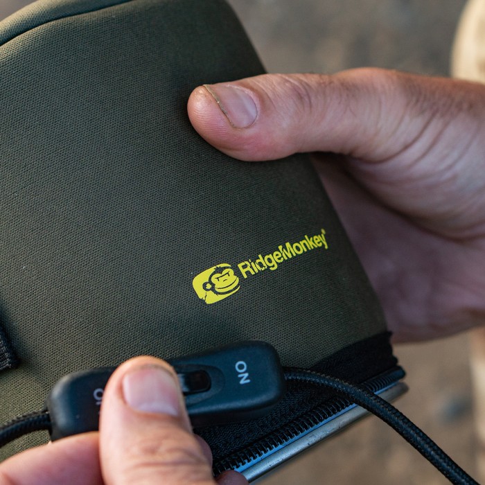 RidgeMonkey EcoPower USB Heated Gas Canister Fishing Cover In Use 5