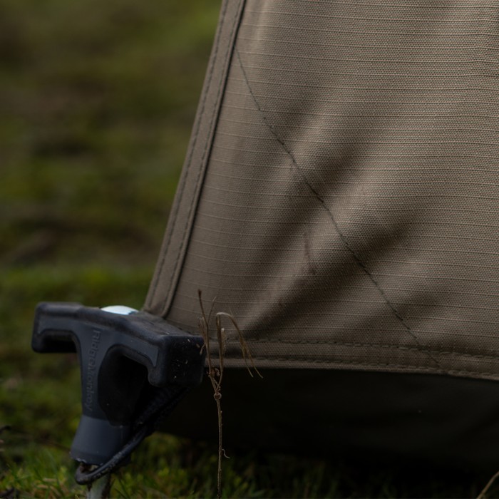 RidgeMonkey Escape XF1 Compact 1 Man Bivvy pegs