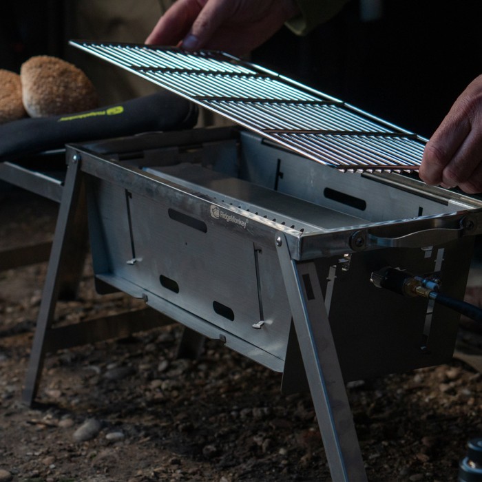 RidgeMonkey Fishing Grilla BBQ In Use 1