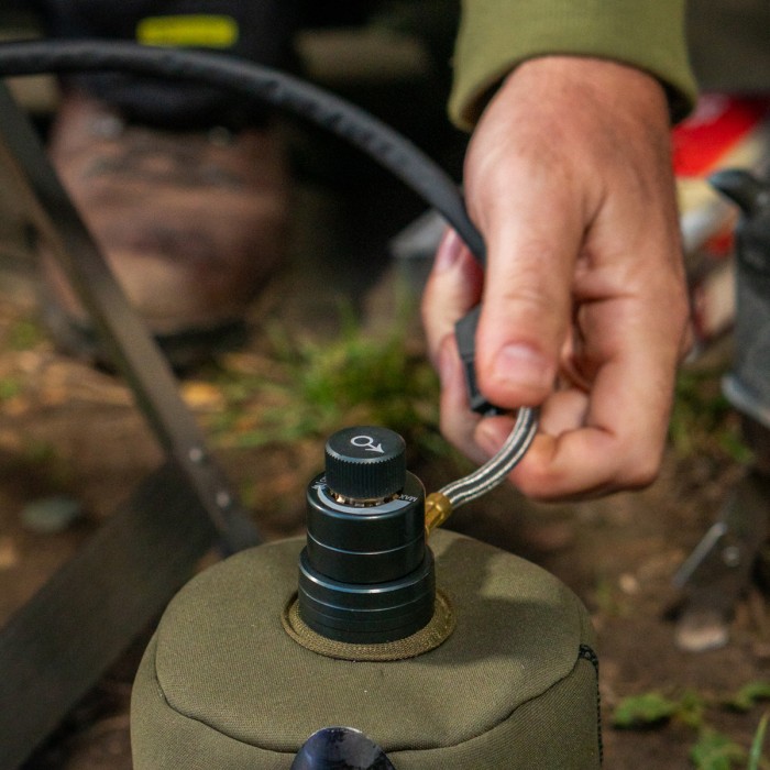 RidgeMonkey Fishing Grilla BBQ In Use 7