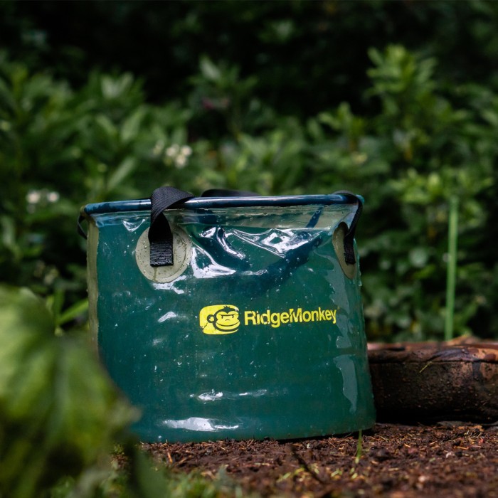 RidgeMonkey Perspective Collapsible Bucket 15L In Use  4
