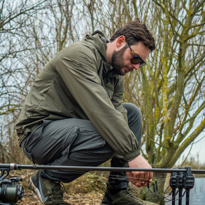 RidgeMonkey Pola-Flare Maverick Fishing Sunglasses In Use 2