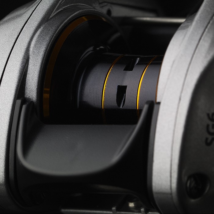 Savage Gear SG6 Baitcasting Fishing Reel Close Up 2