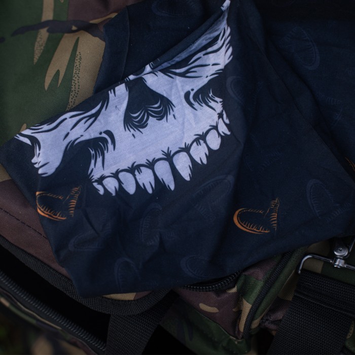 Savage Gear Skull Tec-Tube Fishing Neck Warmer 1