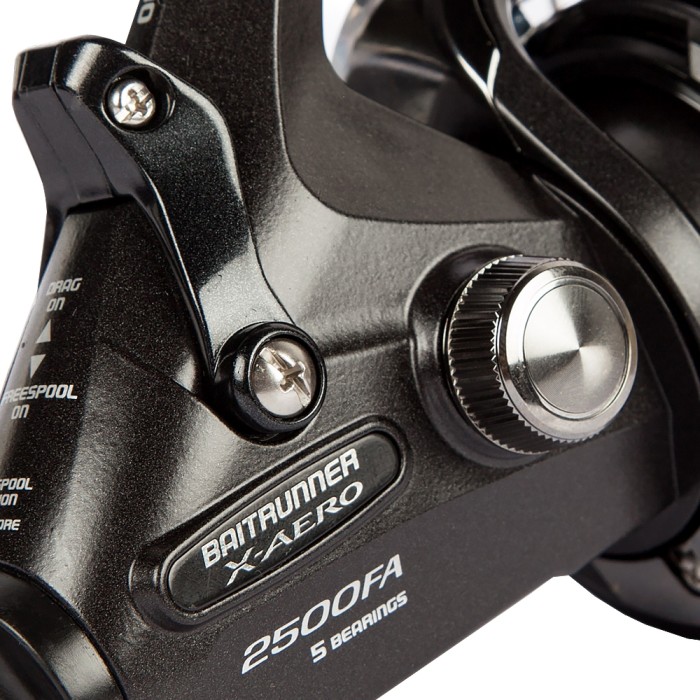 Shimano Baitrunner X-Aero FA Reel 2500 Close Up 5