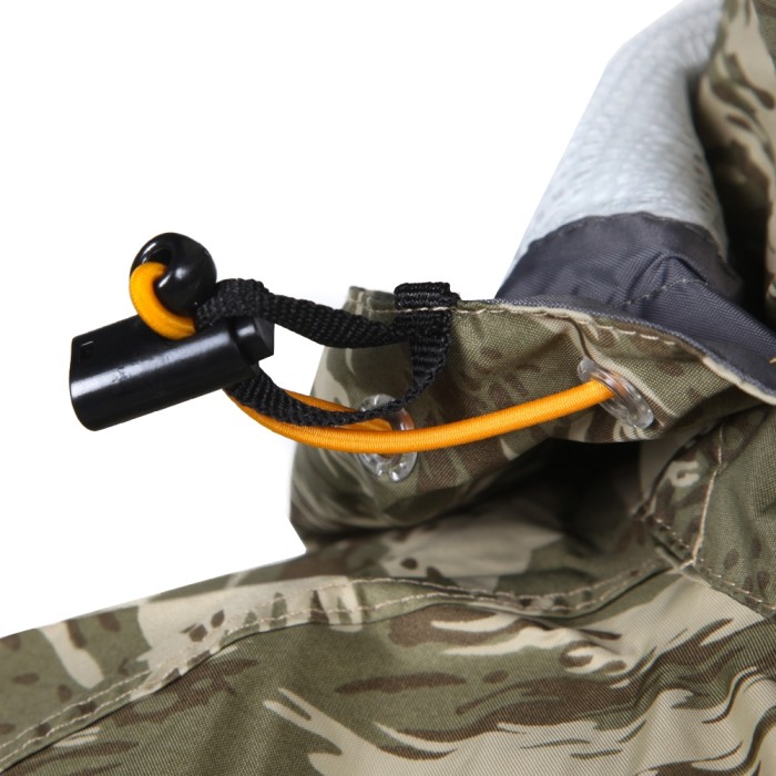 Shimano Dryshield Jacket Khaki Pacific Camo Close Up 2