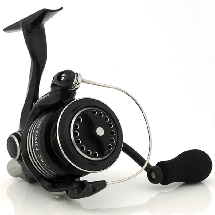 Shimano Sustain FG Reel Side