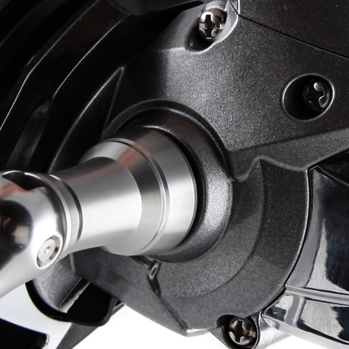 Shimano Ultegra CI4+ XSB Reel Close Up 4