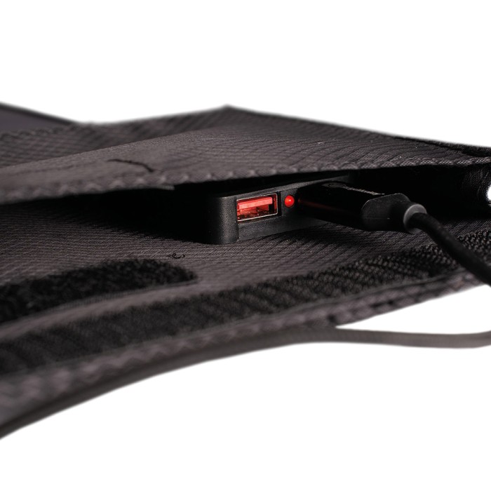RidgeMonkey Vault QC3.0 USB-A 21W Solar Panel 5