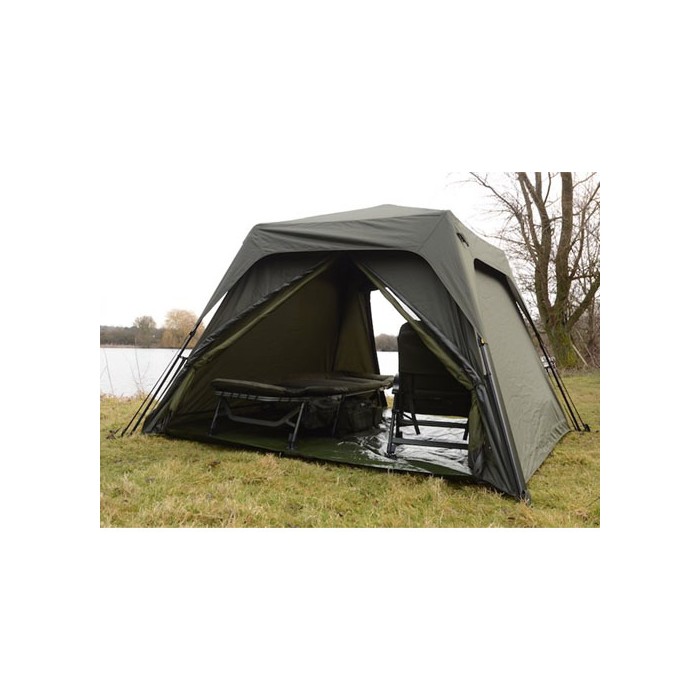 Solar SP Bankmaster Quick-Up Fishing Shelter In Use 1