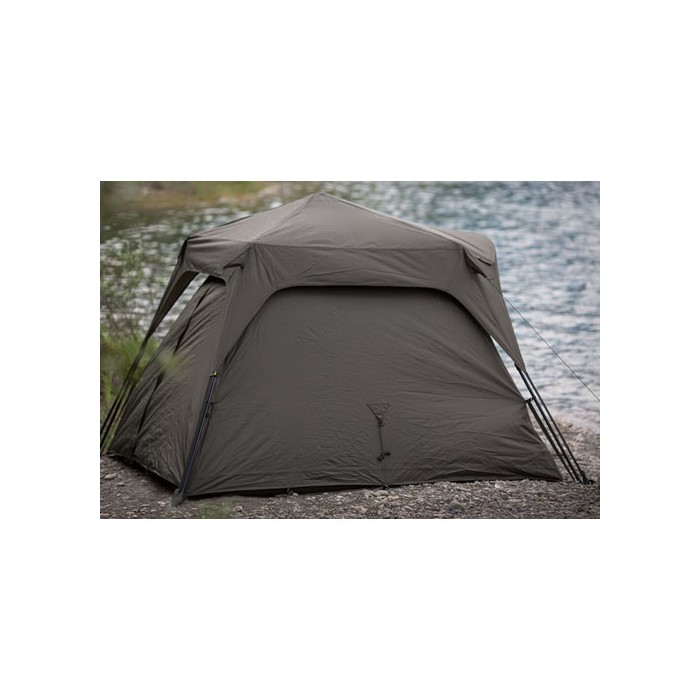 Solar SP Bankmaster Quick-Up Fishing Shelter In Use 3