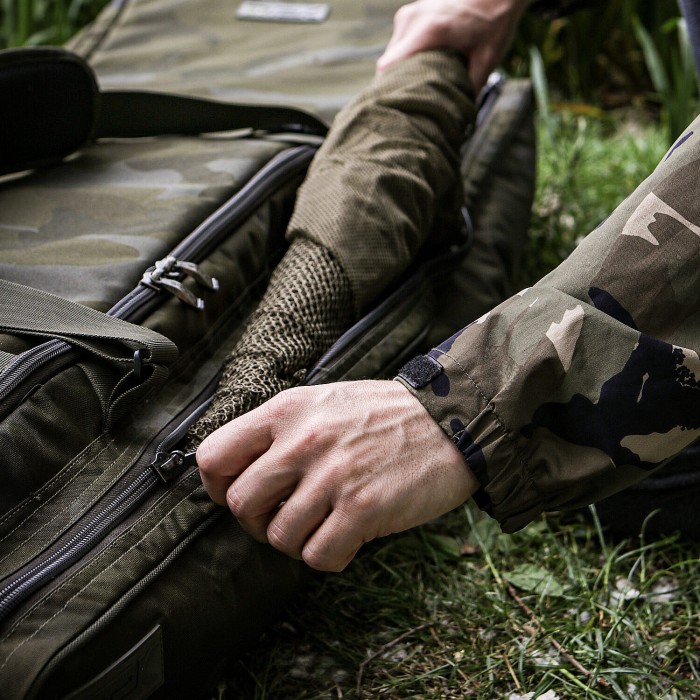 Sonik 3-Rod Transport Fishing System (T-50) In Use 3