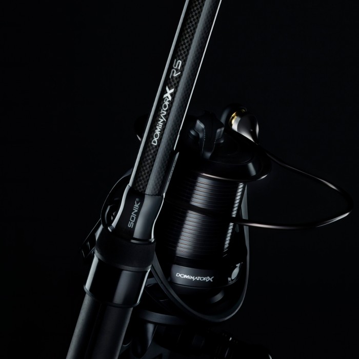 Sonik DominatorX RS S+M Hybrid Fishing Rod Close Up