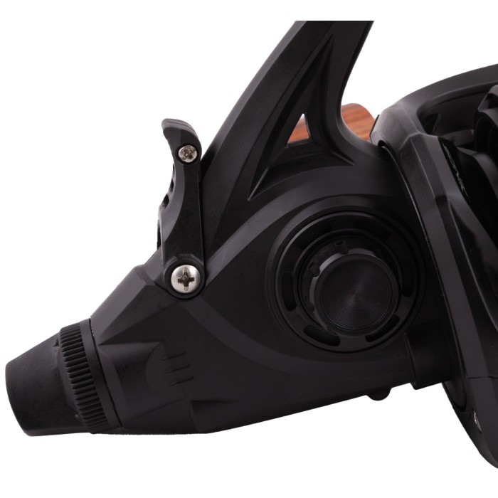 Sonik VaderX Pro FRS Carp Reel Close Up 3