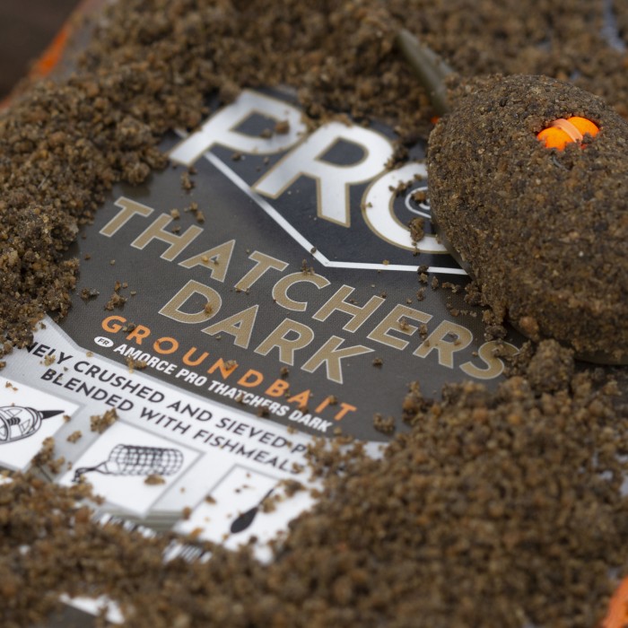 Sonubaits Pro Thatchers Dark Groundbait Close Up