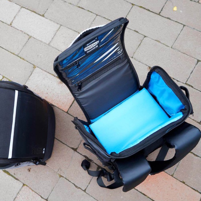 SPRO Backpack 25 V2 In Use 5