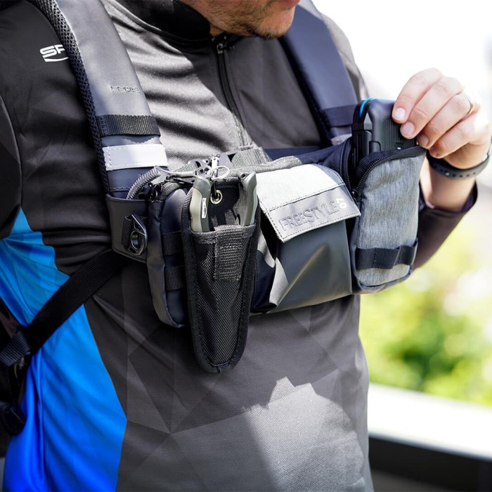 SPRO Freestyle Chest Pouch 07 In Use 1