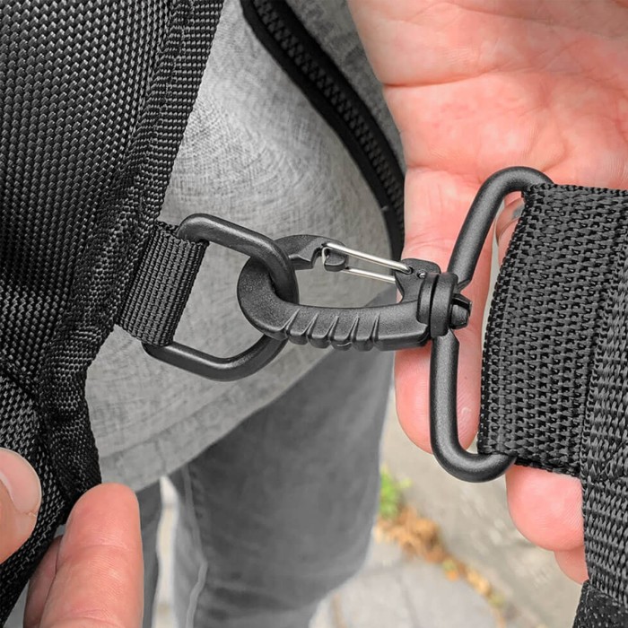 Spro Freestyle Fishing Shoulder Bag V2 In Use 3