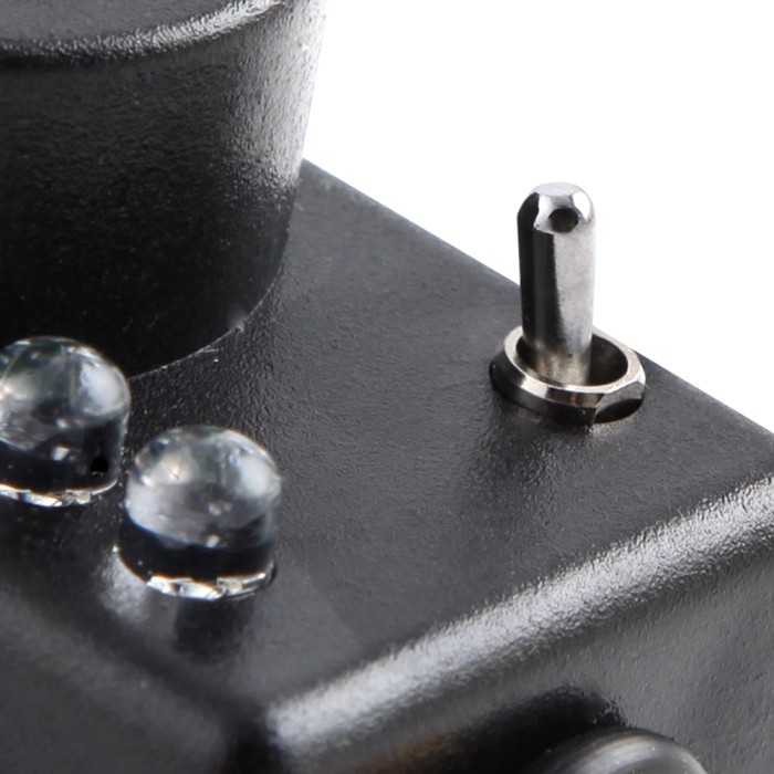 Steve Neville Remote Bite Alarm Close Up 1