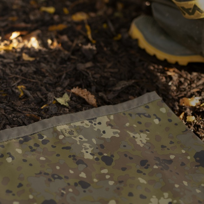 Thinking Anglers Camfleck Bitz Fishing Bag XL In Use 1