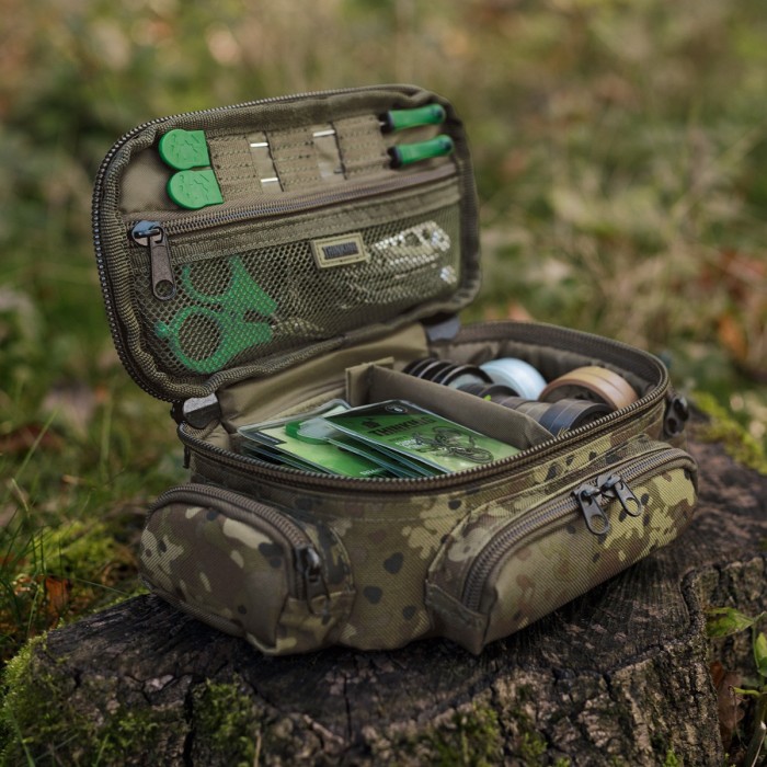 Thinking Anglers Camfleck Compact Tackle Fishing Pouch In Use