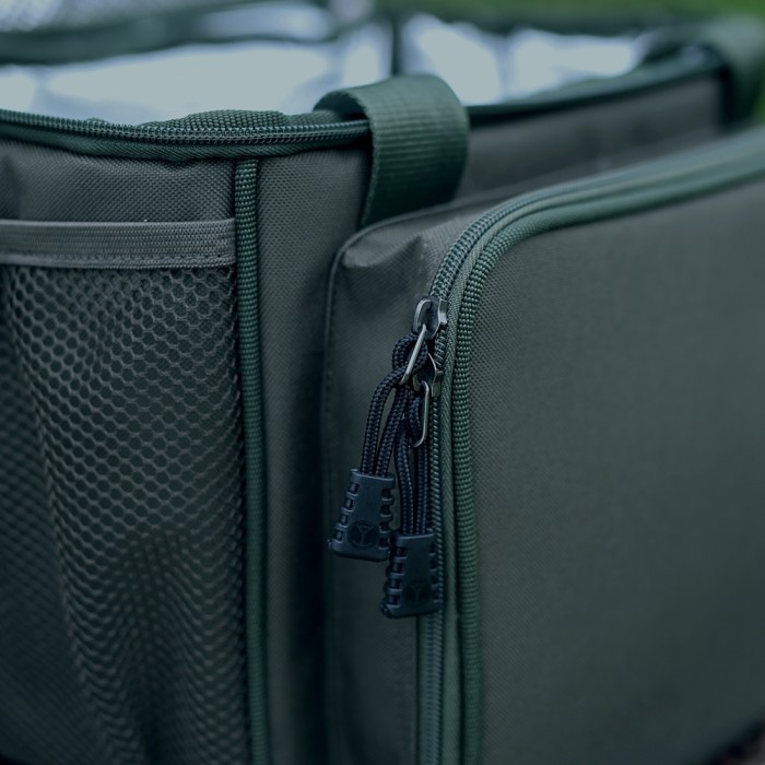 Thinking Anglers Fishing Cool Bag Close Up Zip