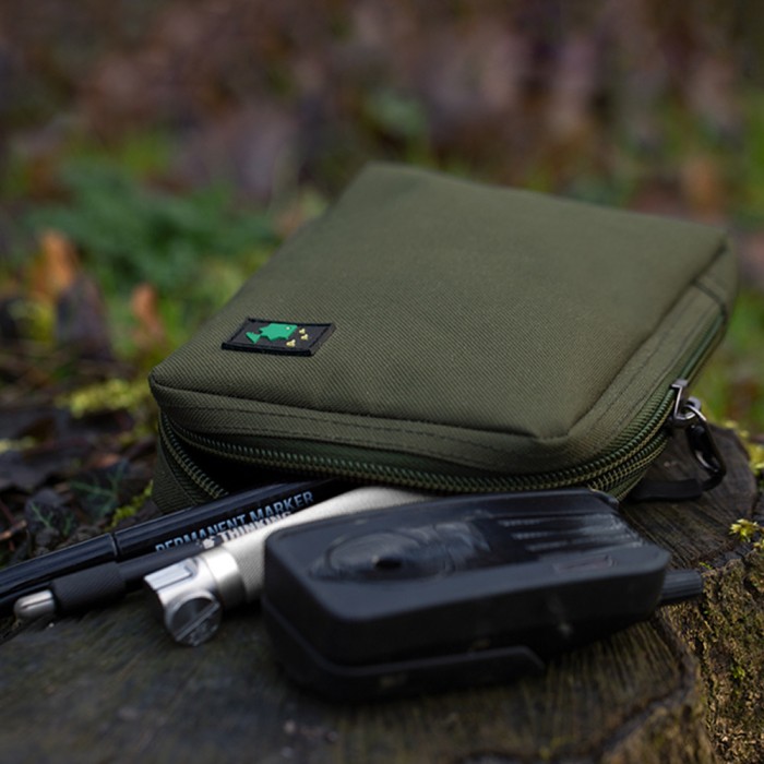 Thinking Anglers Solid Zip Pouch Large In Use