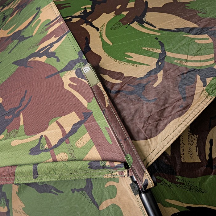 Trakker DPM Tempest Brolly 100 Skull Cap Close Up 3
