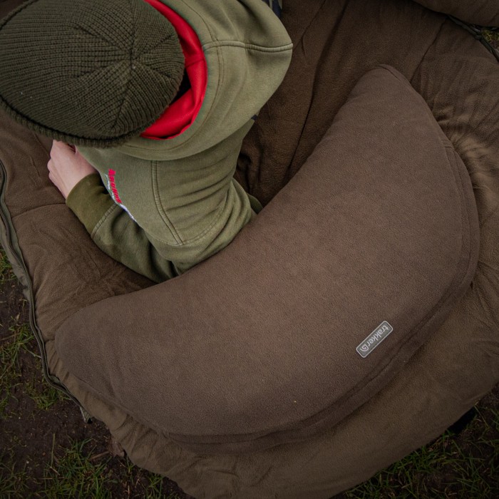Trakker Oval Pillow 4