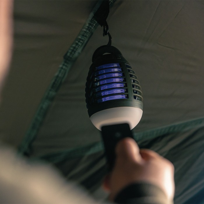 Trakker Remote Bug Blaster In Use 2