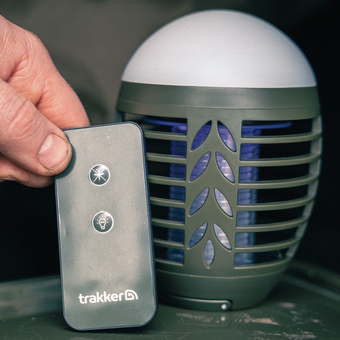 Trakker Remote Bug Blaster In Use 4