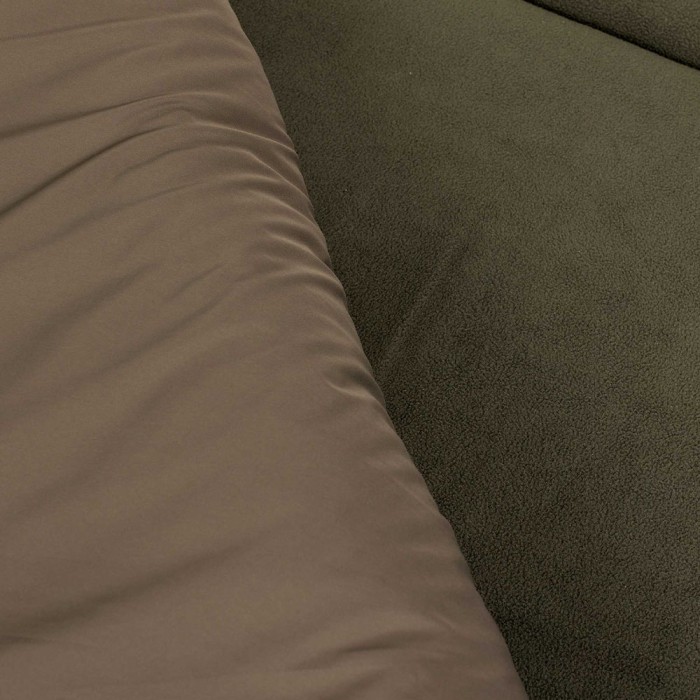 Trakker RLX 6 Leg Camo Bed System Close Up 1