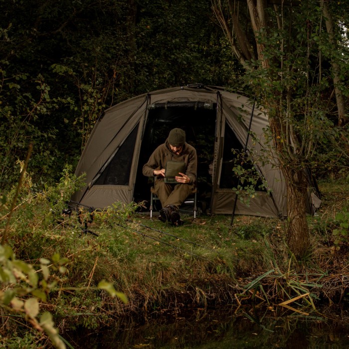 Trakker Tempest 150 Fishing Bivvy Aquatexx EV 1.0 In Use 2