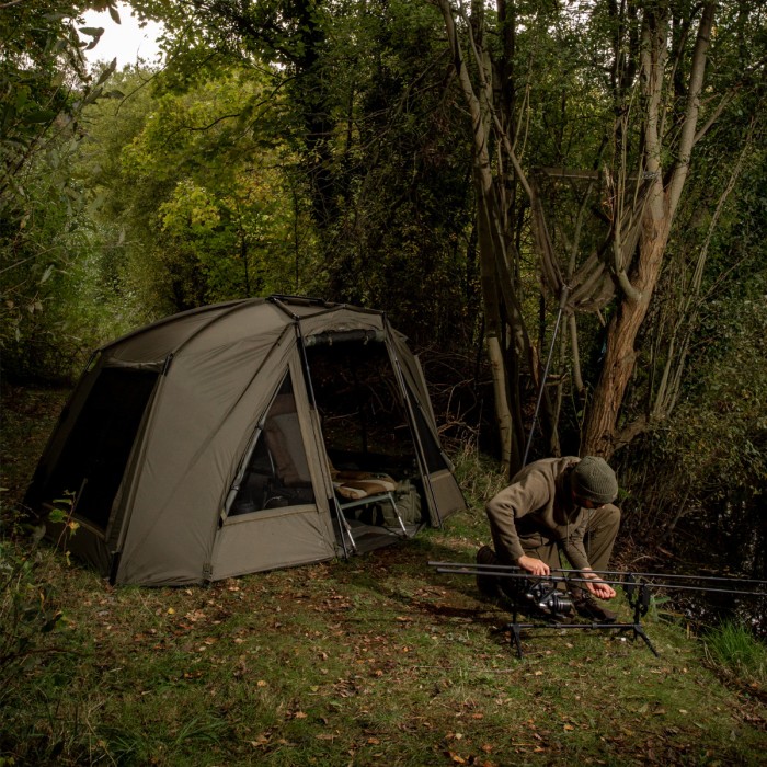 Trakker Tempest 150 Fishing Bivvy Aquatexx EV 1.0 In Use 1