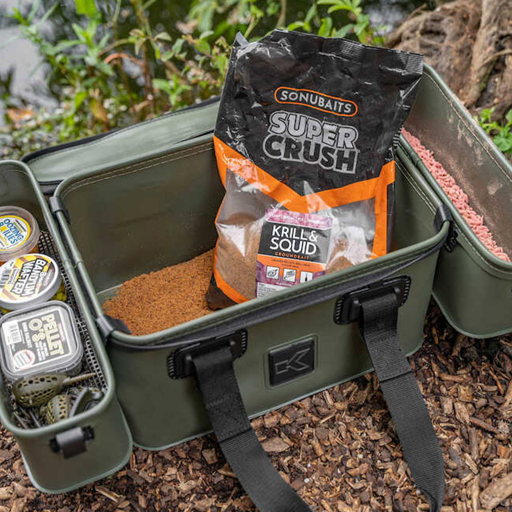 Angel Kder Tasche Korum EVA Kderstation - Robuste Aufbewahrung Fr  Roving-Angler Mit Netzablage